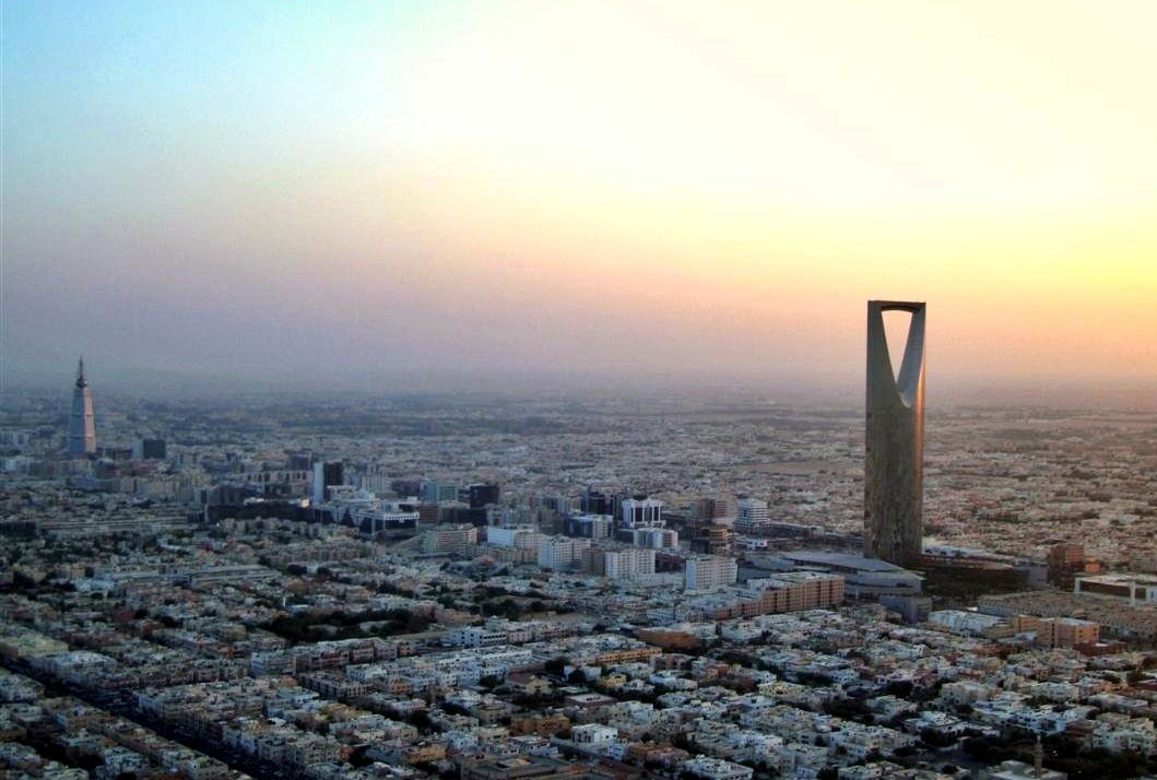 Houthi Serang Riyadh dan Aramco Yanbu, Alarm Udara Saudi Berbunyi