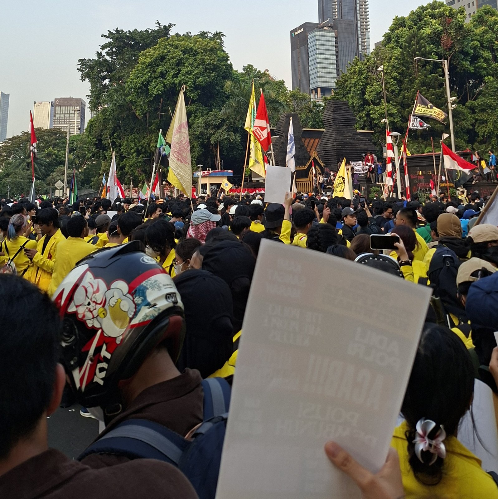 Kapolri Suyudi Dibayangi Warisan HAM dan Kekerasan di Tubuh Polri