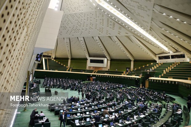 Parlemen Iran Pertimbangkan Keluar dari NPT, AS-Iran Tempuh Jalur Mediator