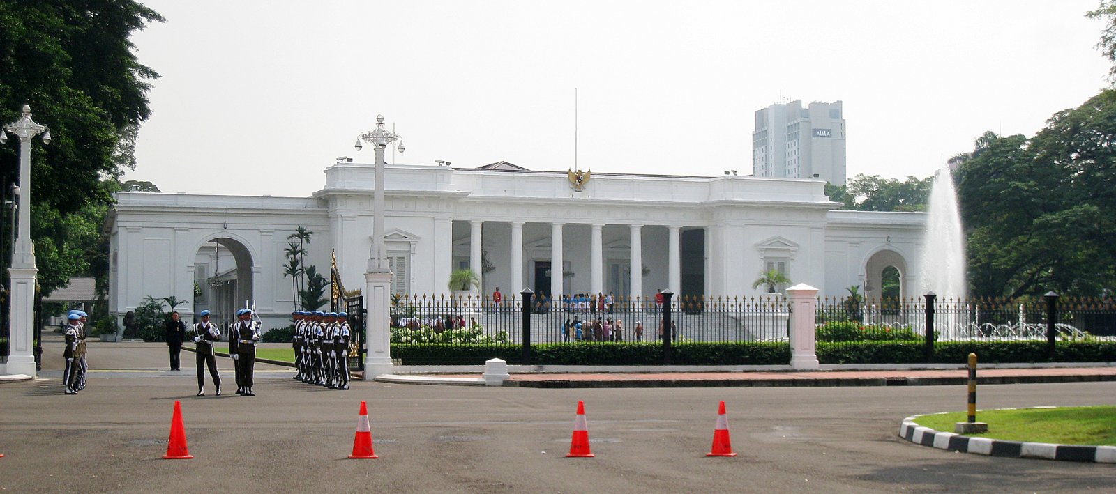 Prabowo Kumpulkan 800 Pati TNI-Polri di Istana Jelang Dua Tahun Pemerintahan