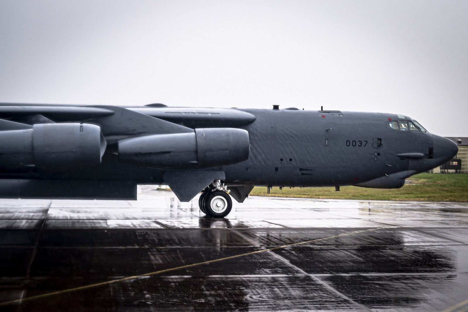 RAF Fairford: 5 Pria Ditangkap atas Dugaan Rencana Serangan Teror