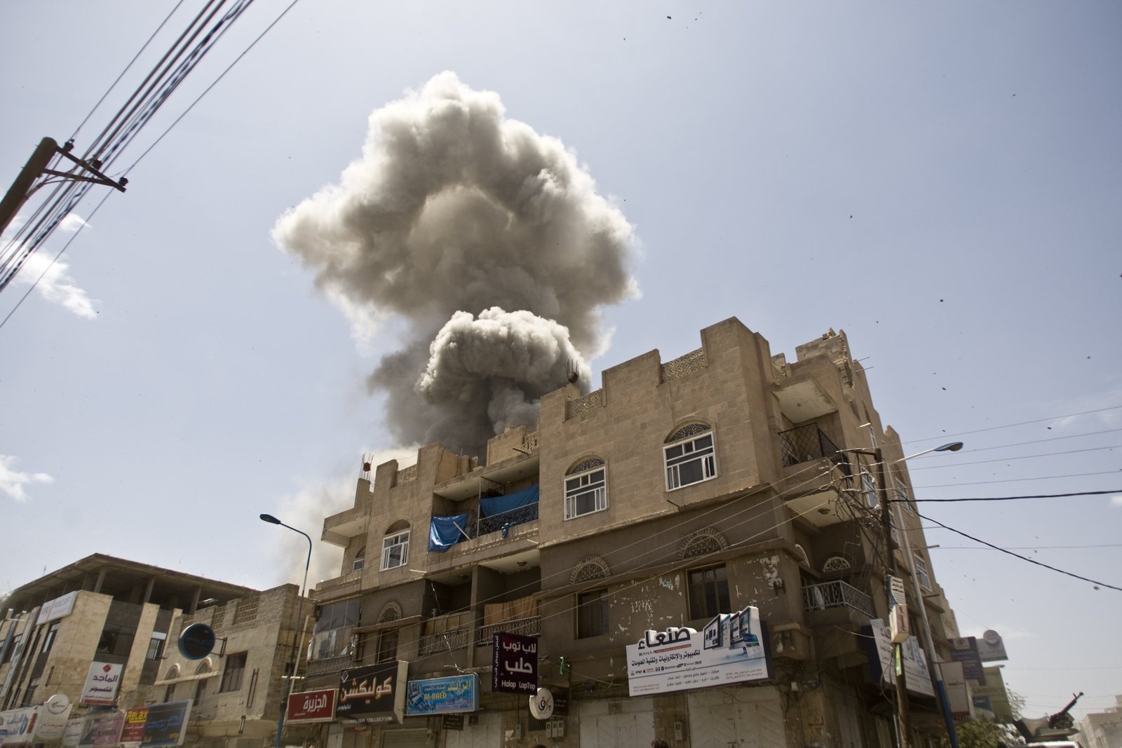 Serangan Udara Guncang Sana'a Yaman, Houthi Tuding Agresi Saudi